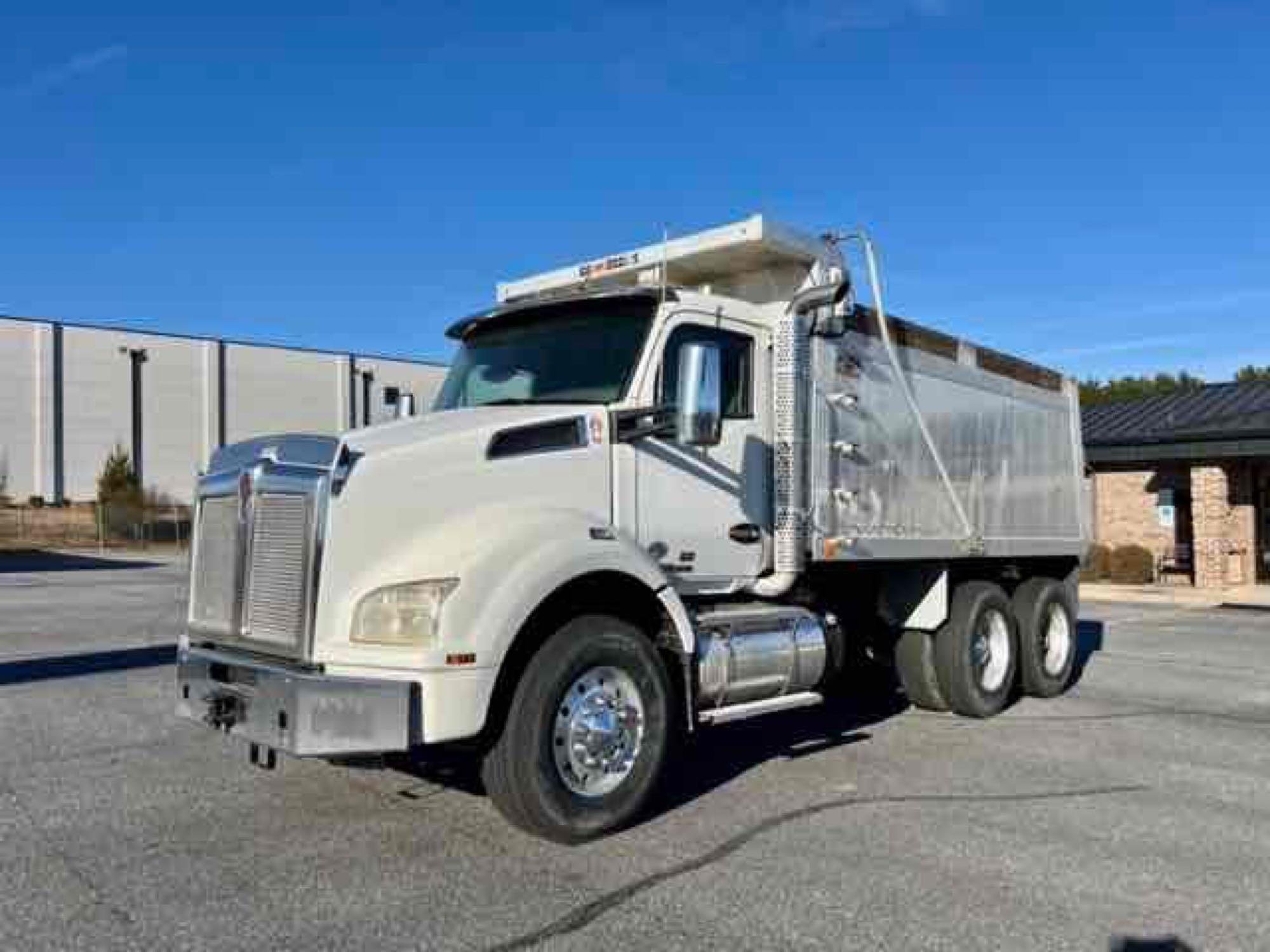2018 Kenworth T880 Equipment Image0