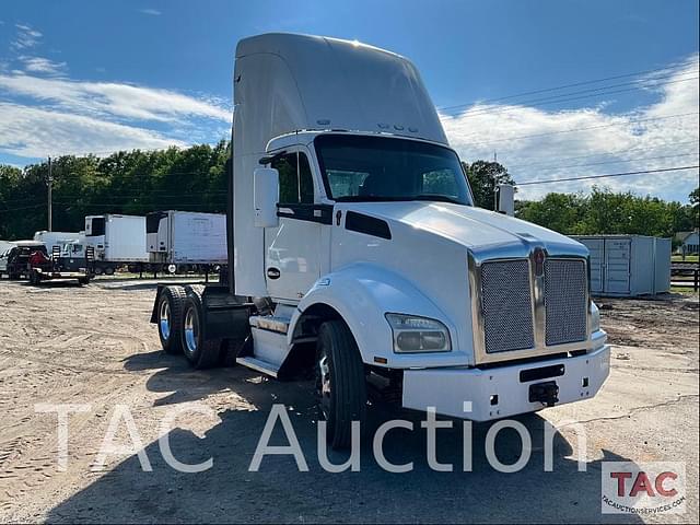 Image of Kenworth T880 equipment image 2