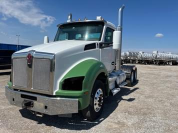 Main image Kenworth T880