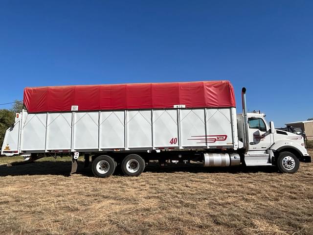 Image of Kenworth T880 equipment image 1