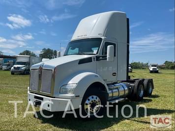 Main image Kenworth T880