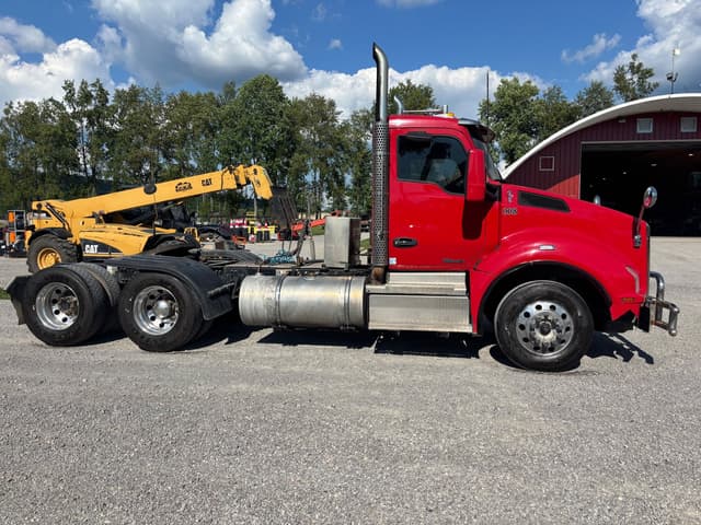 Image of Kenworth T880 equipment image 4