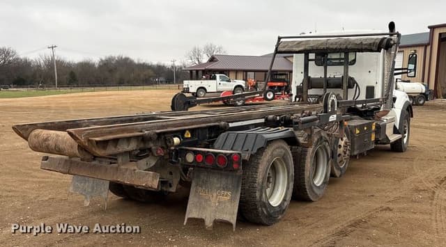 Image of Kenworth T880 equipment image 4