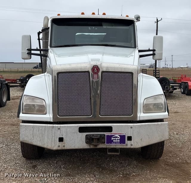 Image of Kenworth T880 equipment image 1