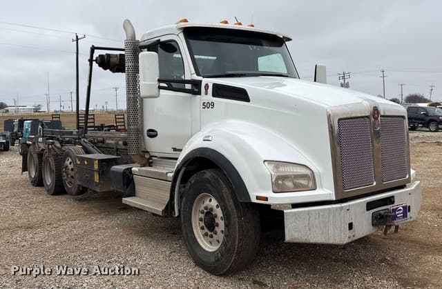Image of Kenworth T880 equipment image 2