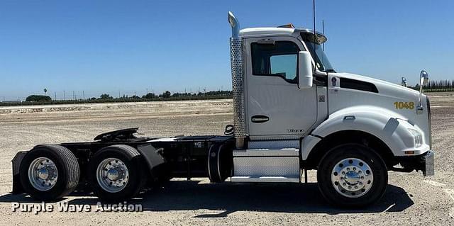 Image of Kenworth T880 equipment image 3