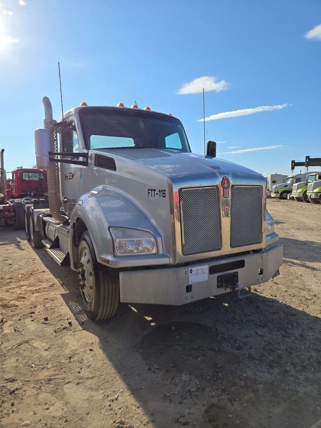 Image of Kenworth T880 equipment image 1