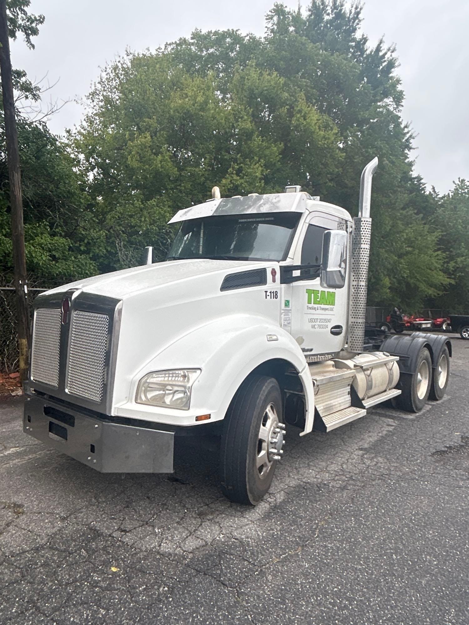 2018 Kenworth T880 Equipment Image0