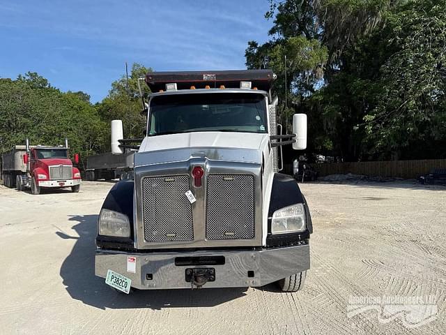 Image of Kenworth T880 equipment image 1