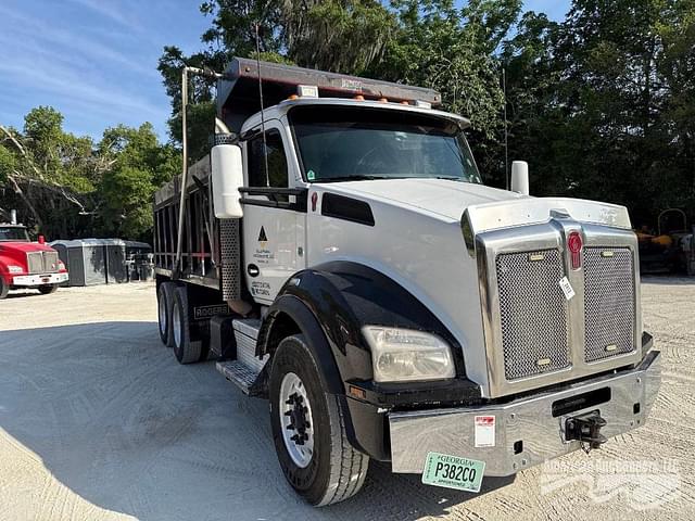 Image of Kenworth T880 equipment image 2