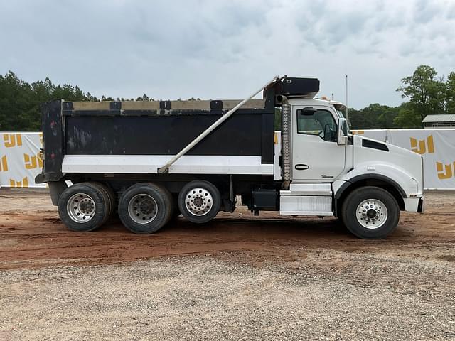Image of Kenworth T880 equipment image 3