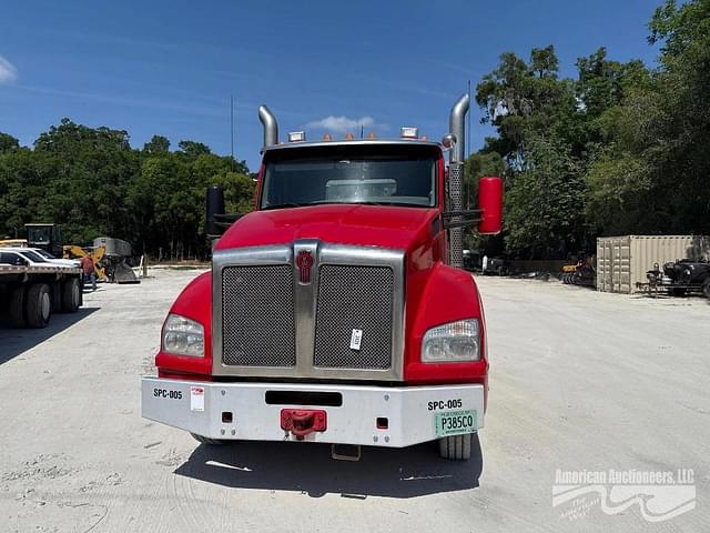 Image of Kenworth T880 equipment image 1
