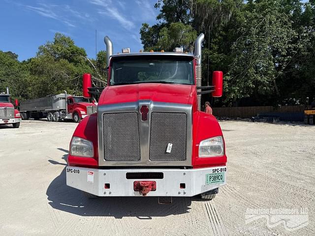 Image of Kenworth T880 equipment image 1