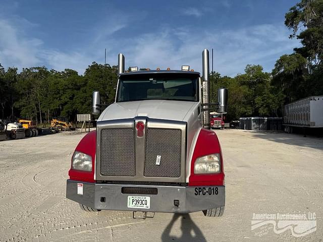 Image of Kenworth T880 equipment image 1
