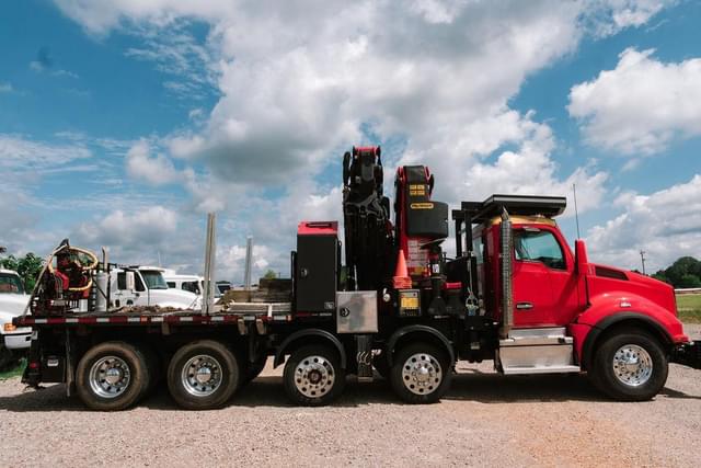 Image of Kenworth T880 equipment image 2