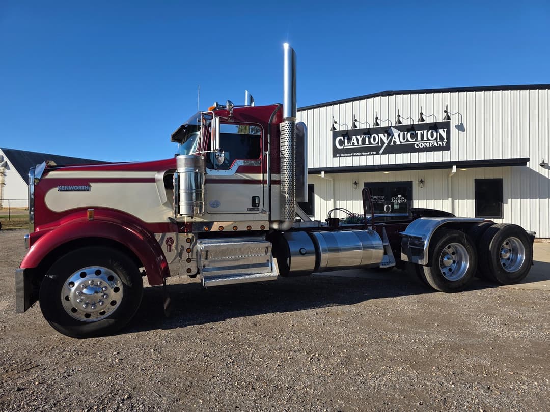Image of Kenworth W900 Primary image