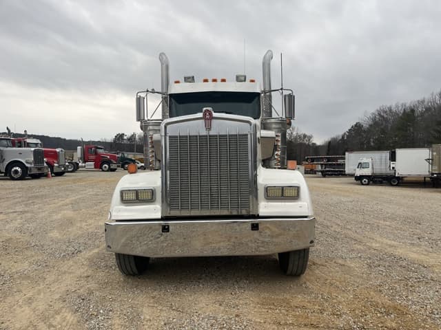 Image of Kenworth W900 equipment image 2