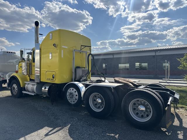 Image of Kenworth W900 equipment image 4