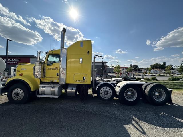 Image of Kenworth W900 equipment image 3