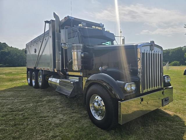 Image of Kenworth W900 equipment image 4