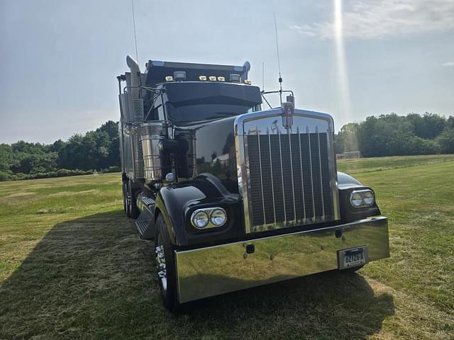 Image of Kenworth W900 equipment image 3