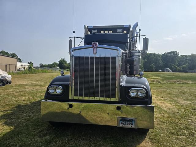 Image of Kenworth W900 equipment image 2