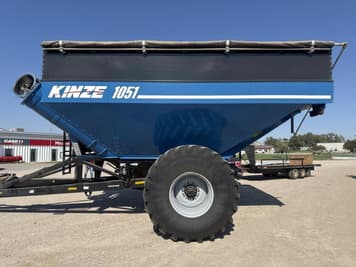 Main image Kinze 1051