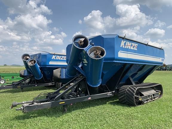 Image of Kinze 1100 equipment image 2