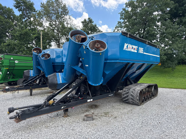 Image of Kinze 1105 equipment image 2