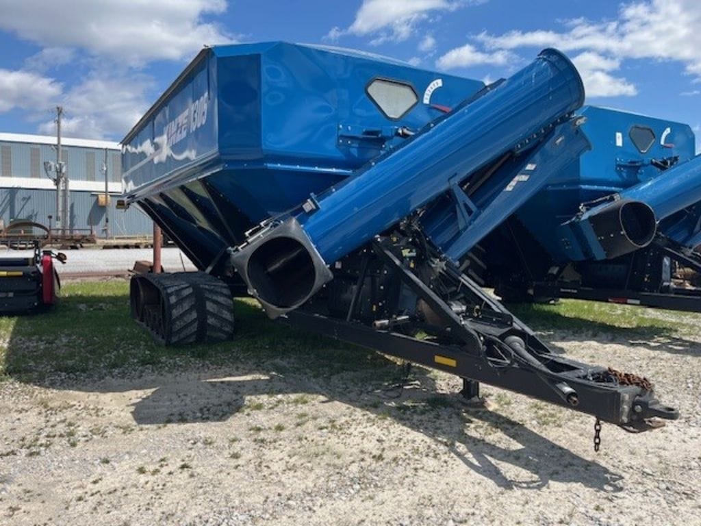 2018 Kinze 1305 Equipment Image0