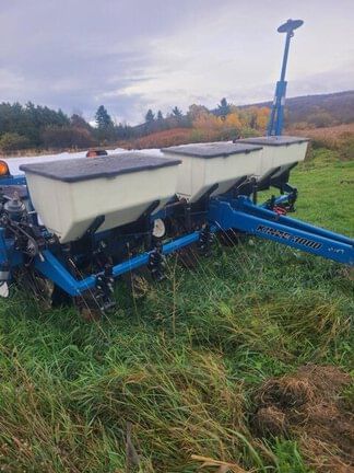2018 Kinze 3000 Equipment Image0