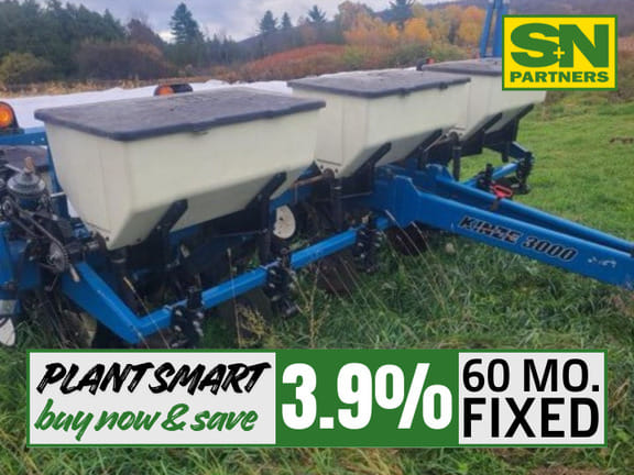 2018 Kinze 3000 Equipment Image0