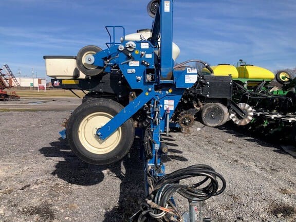 2018 Kinze 3600 Equipment Image0