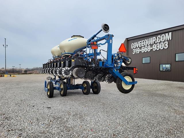 Image of Kinze 3600ASD equipment image 1