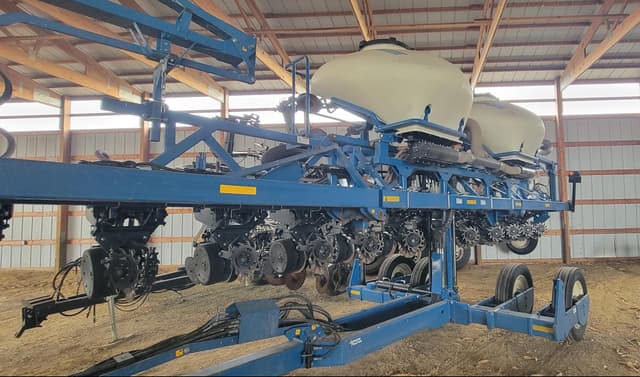 Image of Kinze 3600ASD equipment image 4