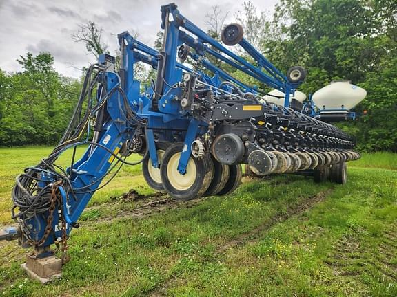 Image of Kinze 3700 Primary image