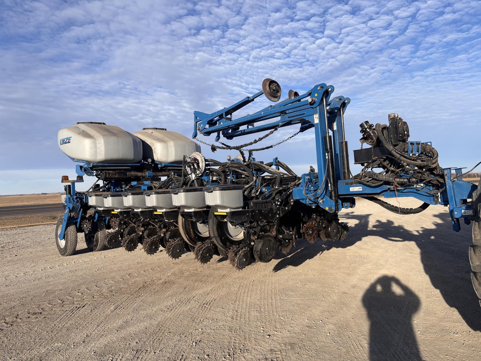 2018 Kinze 4900 Equipment Image0