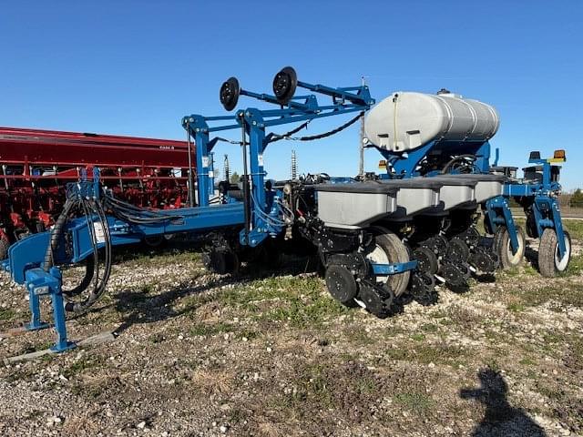 Image of Kinze 4900 Primary Image