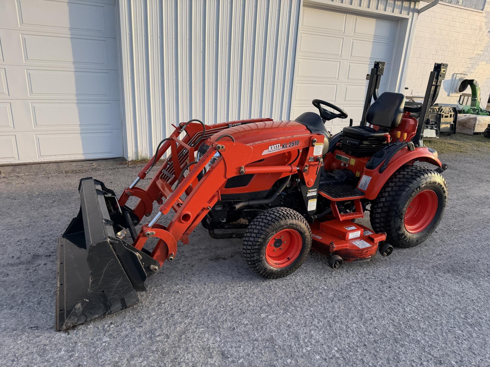 2018 Kioti CK2510 Equipment Image0