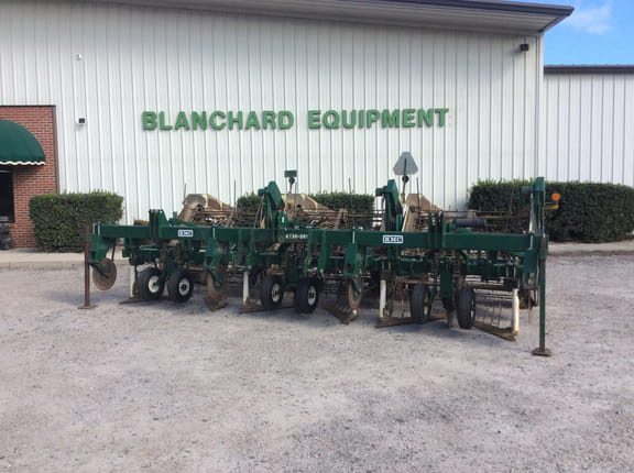 2018 KMC 6 (36-38) Equipment Image0