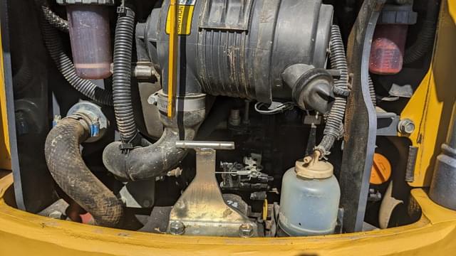 Image of Kobelco SK17SR-5E equipment image 4