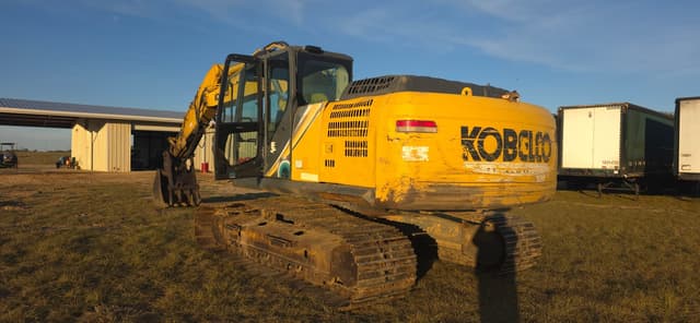 Image of Kobelco SK210LC-10 equipment image 4