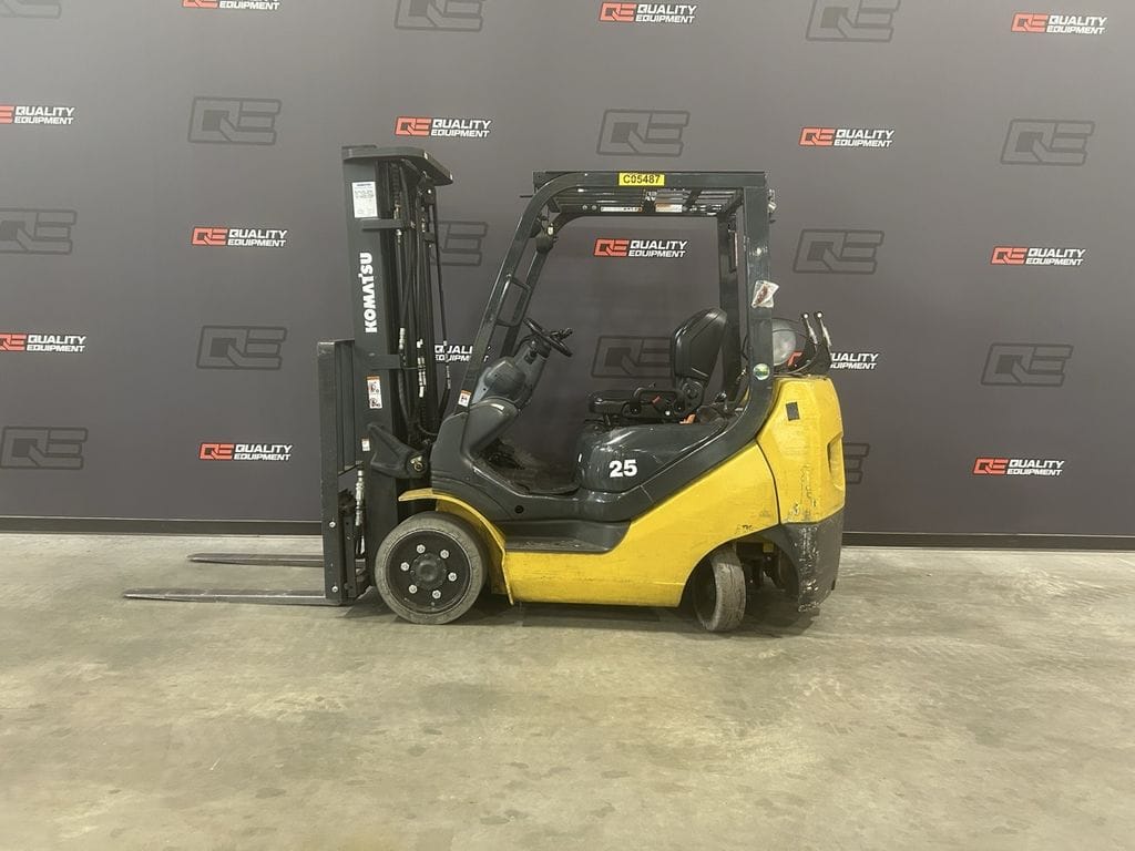 2018 Komatsu FG25ST-16 Equipment Image0