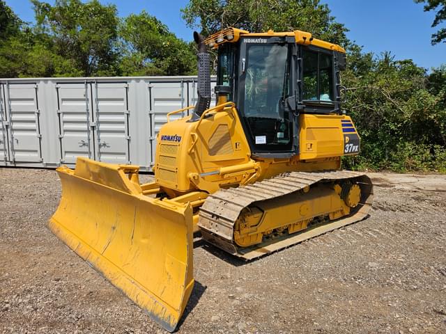 Image of Komatsu D37PX-23 equipment image 2