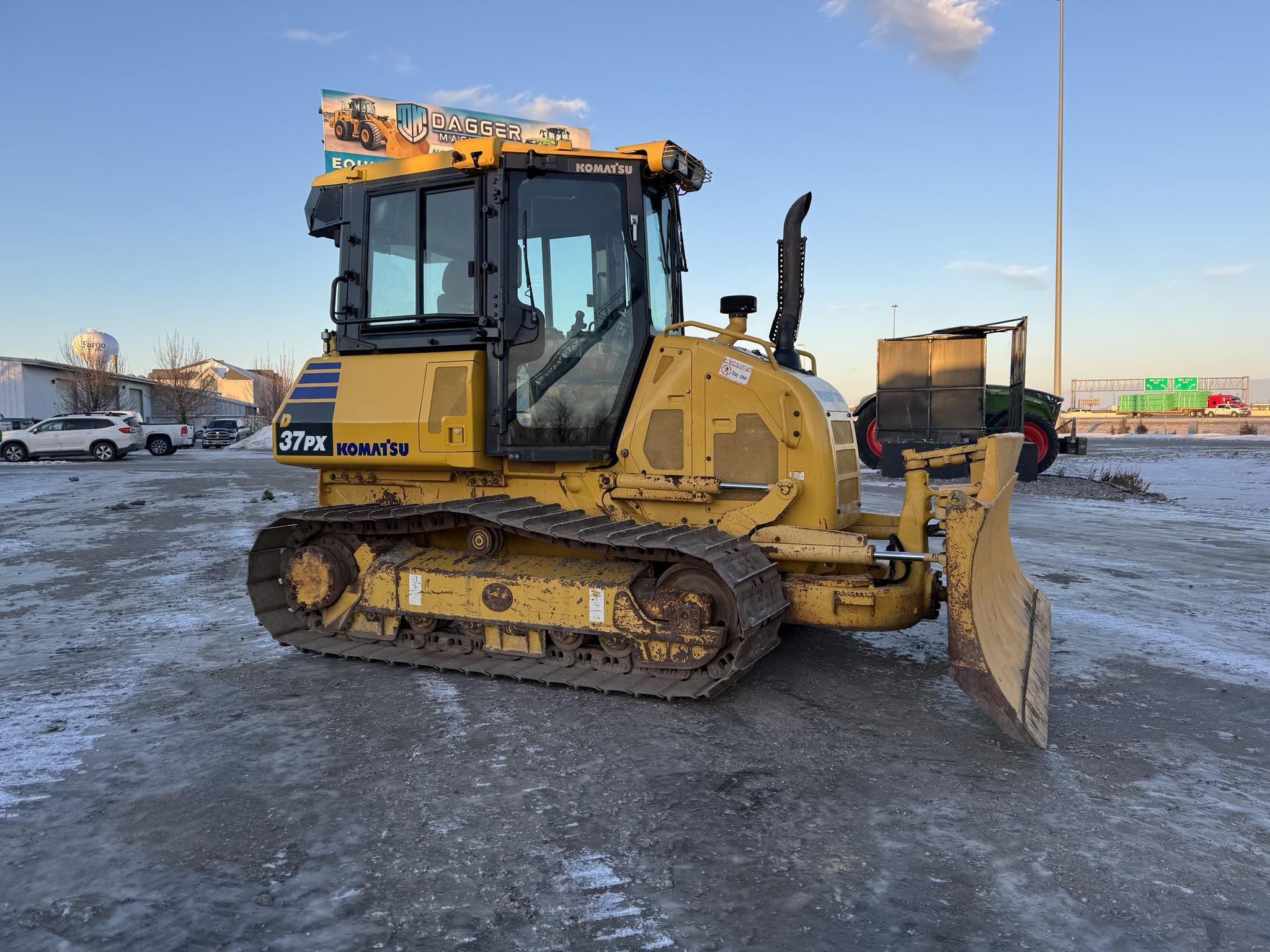 2018 Komatsu D37PX-24 Equipment Image0