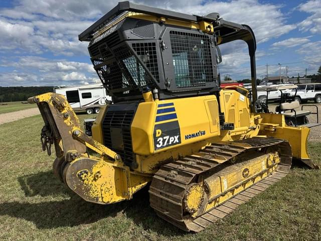 Image of Komatsu D37PX-24 equipment image 2