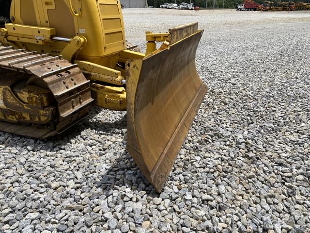 Image of Komatsu D39EXi equipment image 4