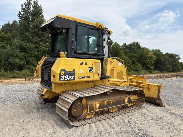 Image of Komatsu D39PX-24 equipment image 4