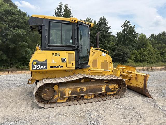 Image of Komatsu D39PX-24 equipment image 3