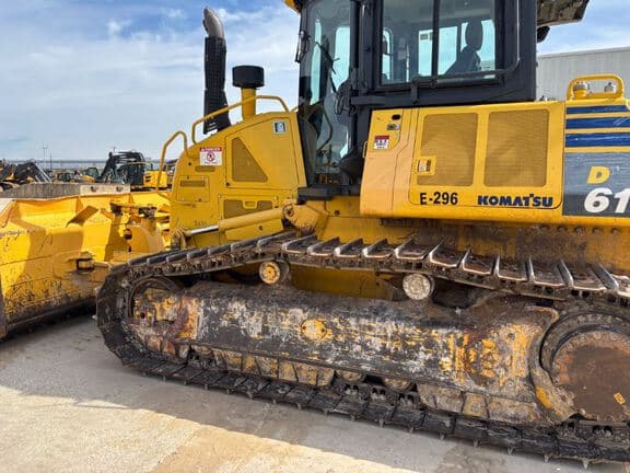 Image of Komatsu D61EX-24 equipment image 1